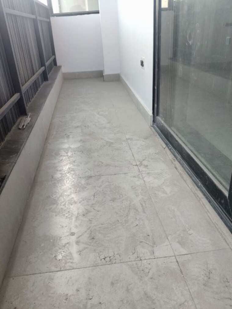 Balcony, sector 144 2 Bedroom 150 Sq.Mt. Independent House In Sector 144 Noida 9840202