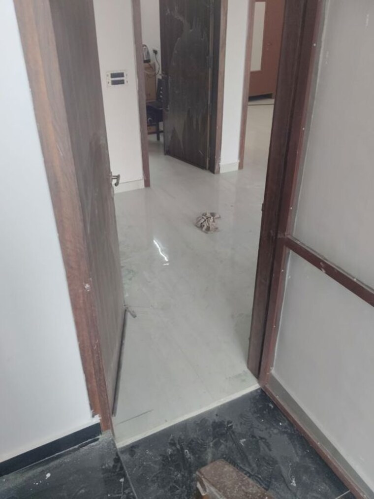 Room, sector 144 2 Bedroom 150 Sq.Mt. Independent House In Sector 144 Noida 9840202