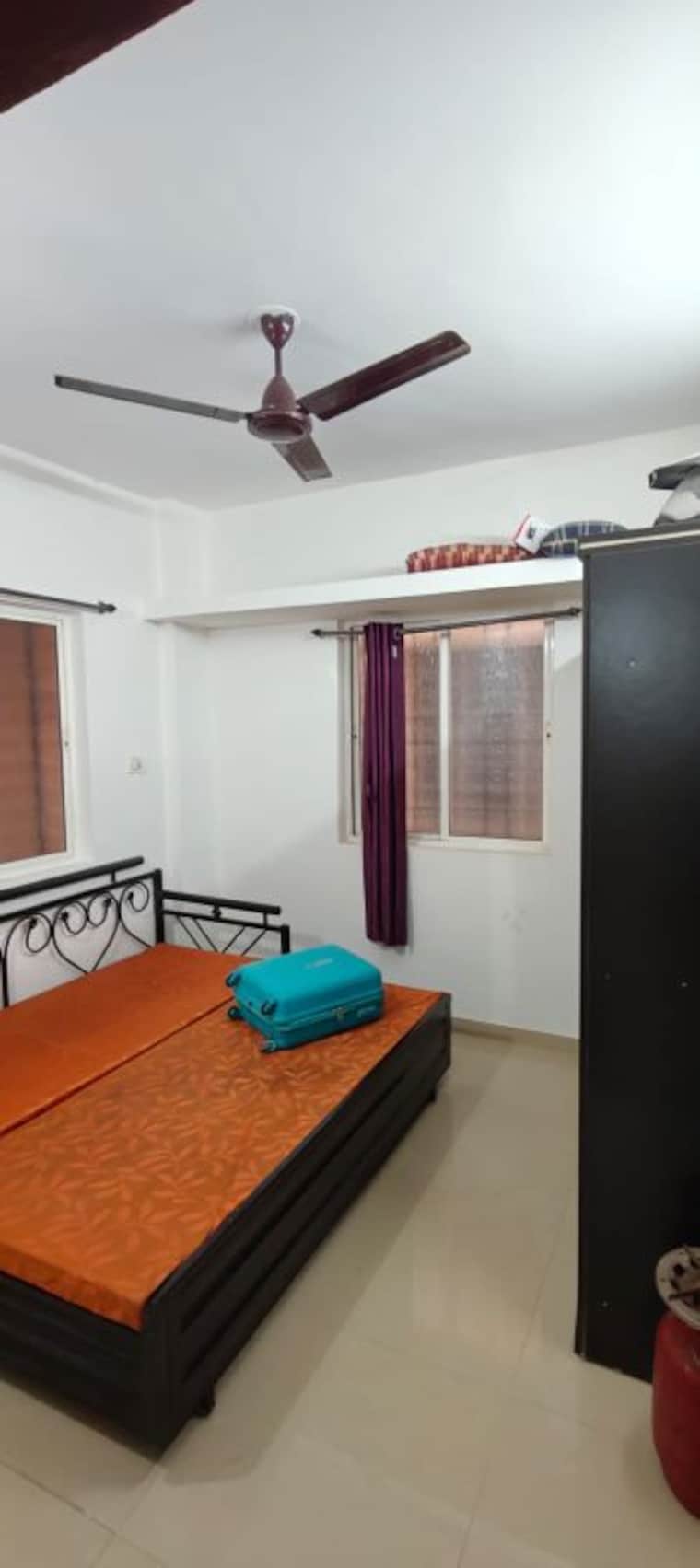 Bedroom, mig-colony-gokhalenagar 1 Bedroom 500 Sq.Ft. Apartment In Gokhalenagar Pune 9840203