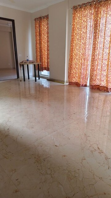 Room in 2.5 BHK Apartment at Eiffel Vivassa Estate, Bagiamau – for Rent