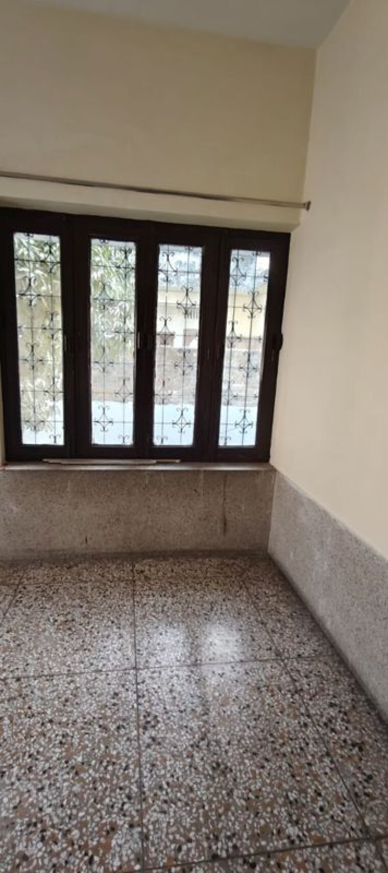 Room, eiffel-vivassa-estate 2.5 Bedroom 1610 Sq.Ft. Apartment In Bagiamau Lucknow 9840214