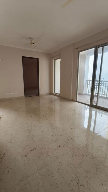 Room in 2.5 BHK Apartment at Eiffel Vivassa Estate, Bagiamau – for Rent