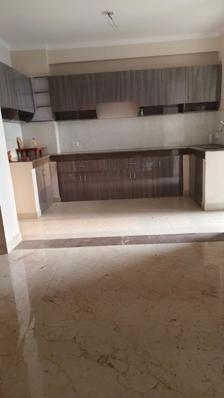 Kitchen, eiffel-vivassa-estate 2.5 Bedroom 1610 Sq.Ft. Apartment In Bagiamau Lucknow 9840214