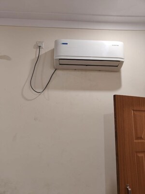 Furnished Amenities in 3.5 BHK Apartment at Omaxe Waterscapes, Gomti Nagar – for Rent