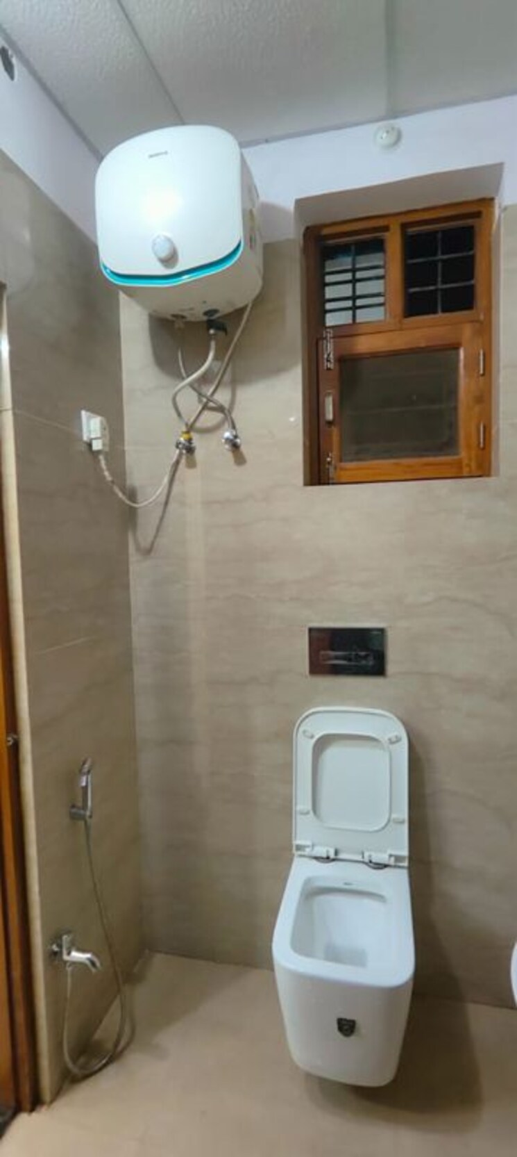 Bathroom, omaxe-waterscapes 3.5 Bedroom 1955 Sq.Ft. Apartment In Gomti Nagar Lucknow 9840221