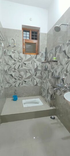 3.5 BHK + Pooja Room,Study Room Apartment For Rent in Omaxe Waterscapes