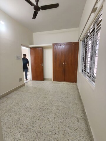 Room in 2 BHK Apartment at Cambridge Layout – for Rent