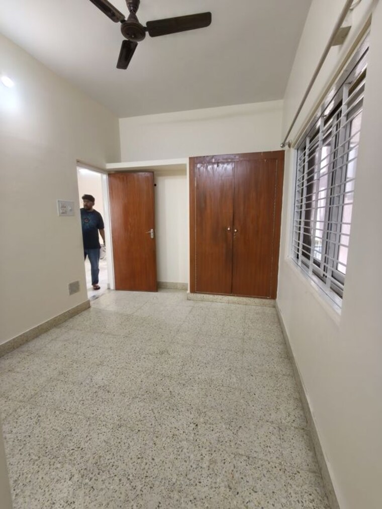 Room, cambridge layout 2 Bedroom 1100 Sq.Ft. Apartment In Cambridge Layout Bangalore 9840230