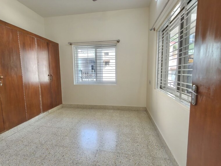 Room, cambridge layout 2 Bedroom 1100 Sq.Ft. Apartment In Cambridge Layout Bangalore 9840230