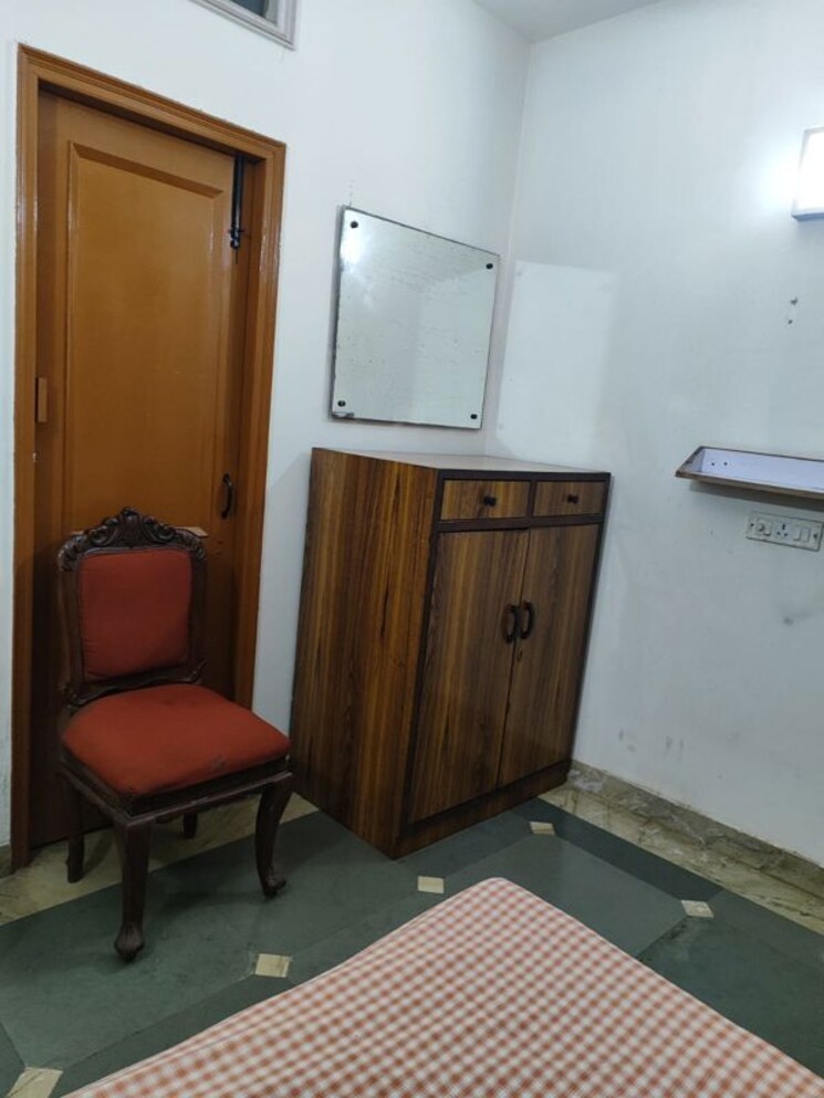 Kitchen, rwa-apartments-sector-40 2 Bedroom 900 Sq.Ft. Apartment In Sector 40 Noida 9840243