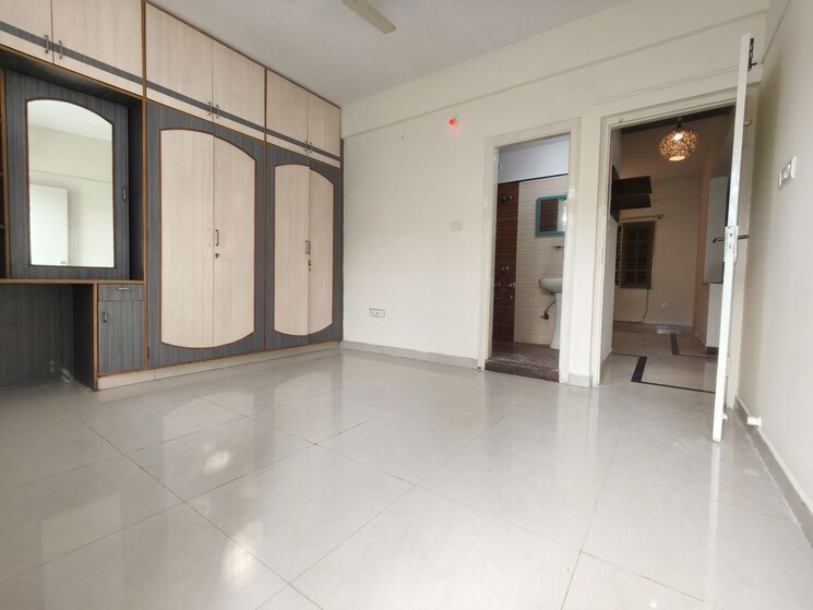 Room, murugesh palya 2 Bedroom 1200 Sq.Ft. Apartment In Murugesh Palya Bangalore 9840268