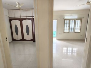 Room in 2 BHK Apartment at Murugesh Palya – for Rent
