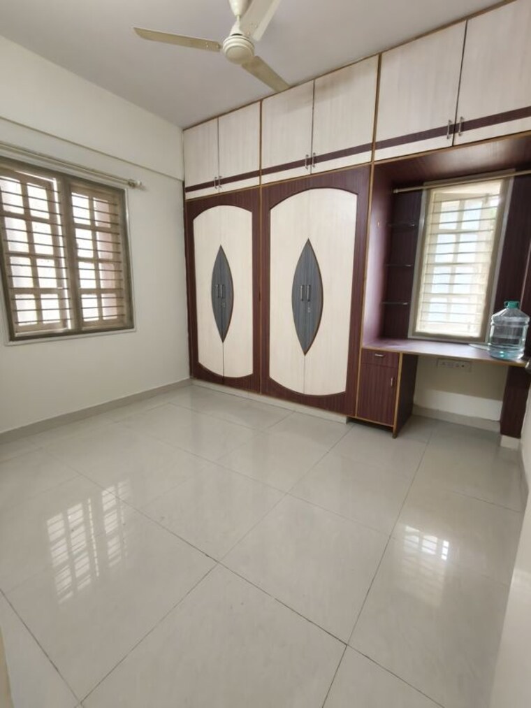 Room, murugesh palya 2 Bedroom 1200 Sq.Ft. Apartment In Murugesh Palya Bangalore 9840268