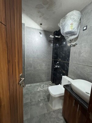 Bathroom in 3 BHK Builder Floor at Sector 46 – for Rent