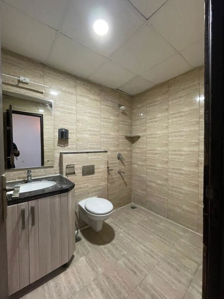 Bathroom, bptp-amstoria 3 Bedroom 2229 Sq.Ft. Villa In Sector 102 Gurgaon 9840304