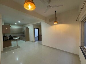 Room in 3 BHK Villa at BPTP Amstoria, Sector 102 – for Rent