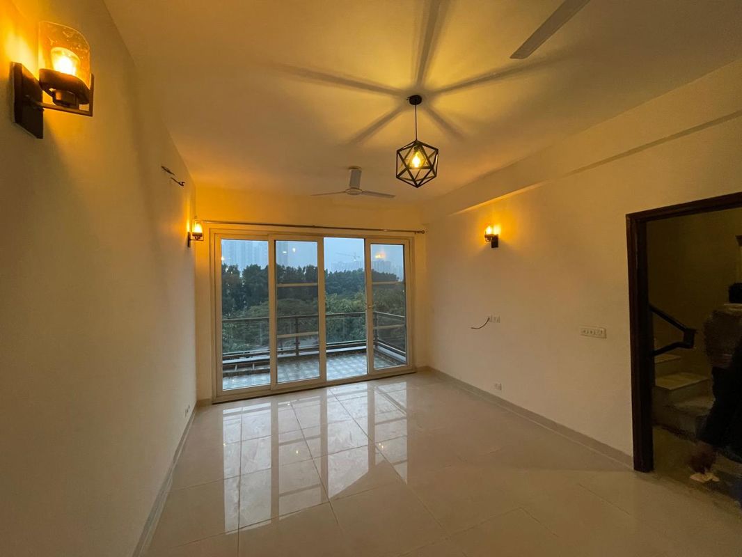 3 BHK + Pooja Room,Extra Room 2229 Sq.Ft. Villa in BPTP Amstoria