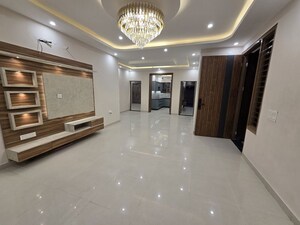 Living Room in 4 BHK Builder Floor at Sector 11 – for Rent