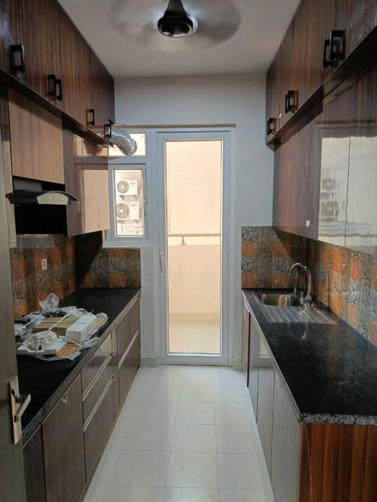 Kitchen, hero-homes-gurgaon 3 Bedroom 884 Sq.Ft. Apartment In Sector 104 Gurgaon 9840404