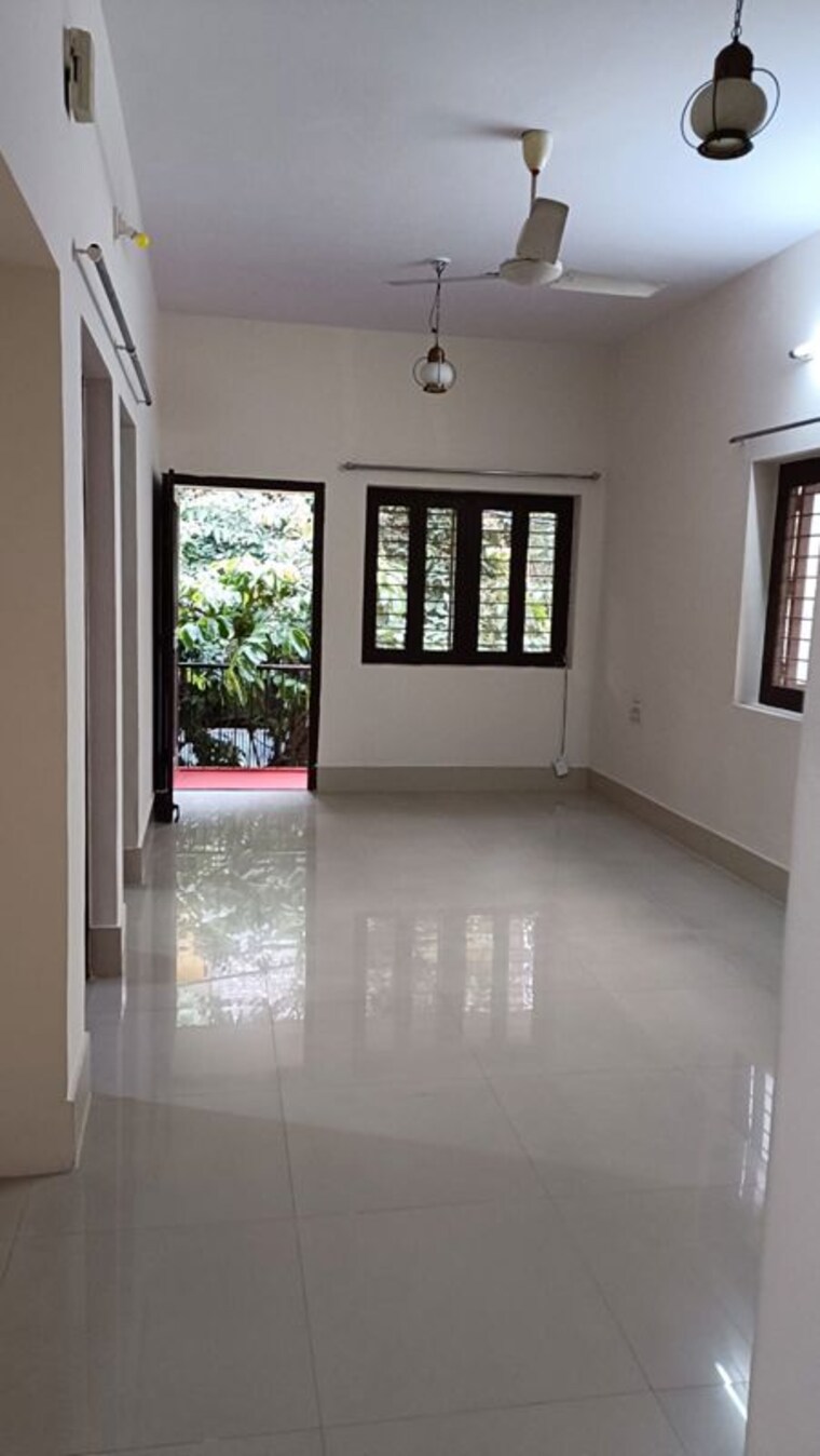 Room, koramangala 2 Bedroom 1200 Sq.Ft. Independent House In Koramangala Bangalore 9840429
