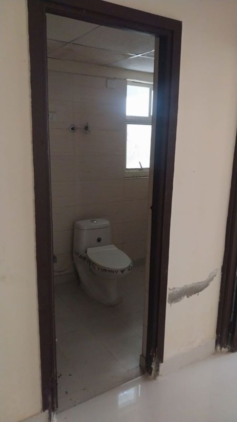 Bathroom, techman-moti-residency 2.5 Bedroom 1065 Sq.Ft. Apartment In Raj Nagar Extension Ghaziabad 9840432