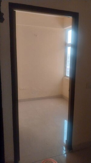 Room in 2.5 BHK Apartment at Techman Moti Residency, Raj Nagar Extension – for Sale