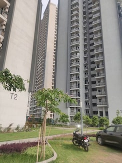 2 BHK + Pooja Room,Servant Room,Extra Room Apartment For Rent in Hero Homes Gurgaon