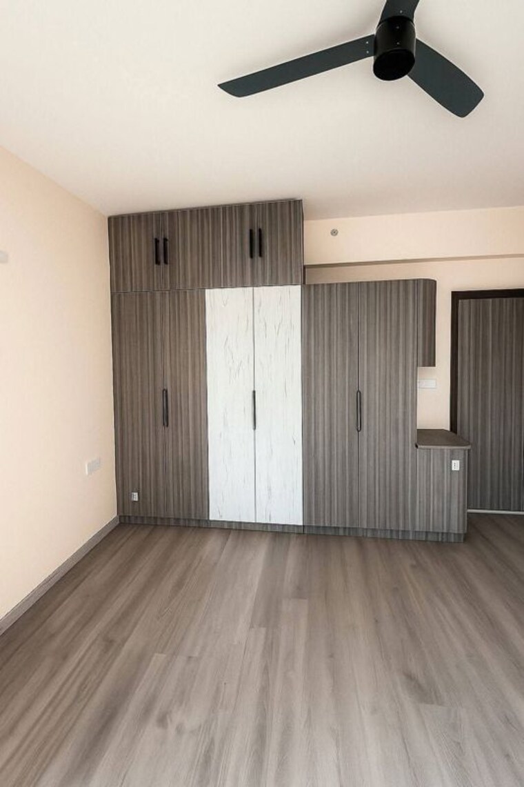 Room, hero-homes-gurgaon 2 Bedroom 1140 Sq.Ft. Apartment In Sector 104 Gurgaon 9840443