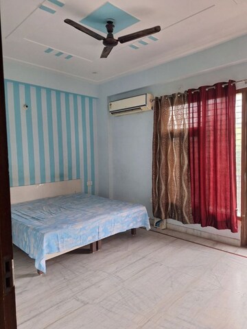 Bedroom in 3 BHK Builder Floor at Ansal Plaza Sector-23, Sector 23 – for Rent