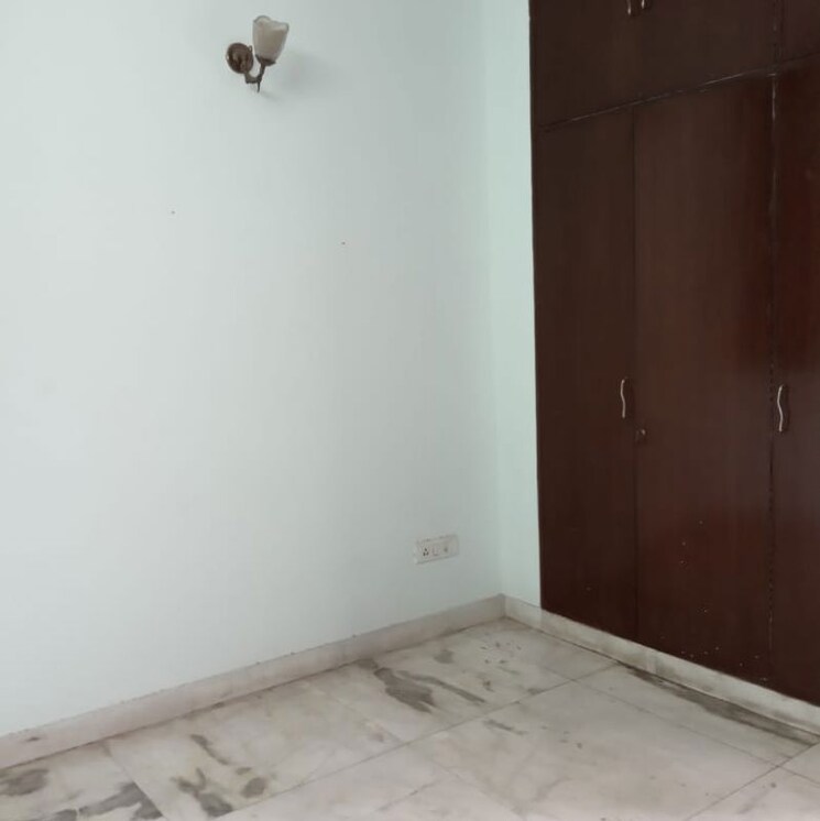 Room, savitri nagar 3 Bedroom 1201 Sq.Ft. Apartment In Savitri Nagar Delhi 9840459