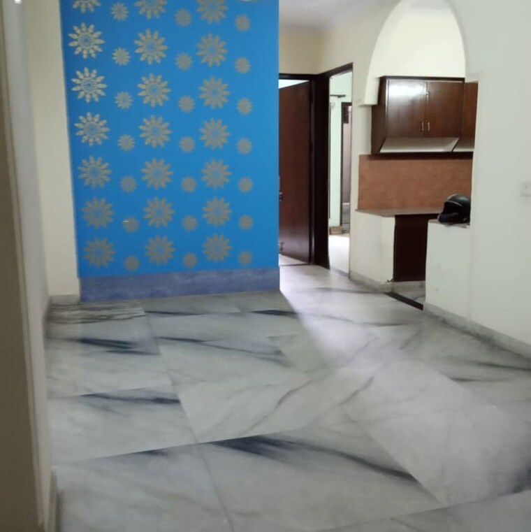 Room, savitri nagar 3 Bedroom 1201 Sq.Ft. Apartment In Savitri Nagar Delhi 9840459