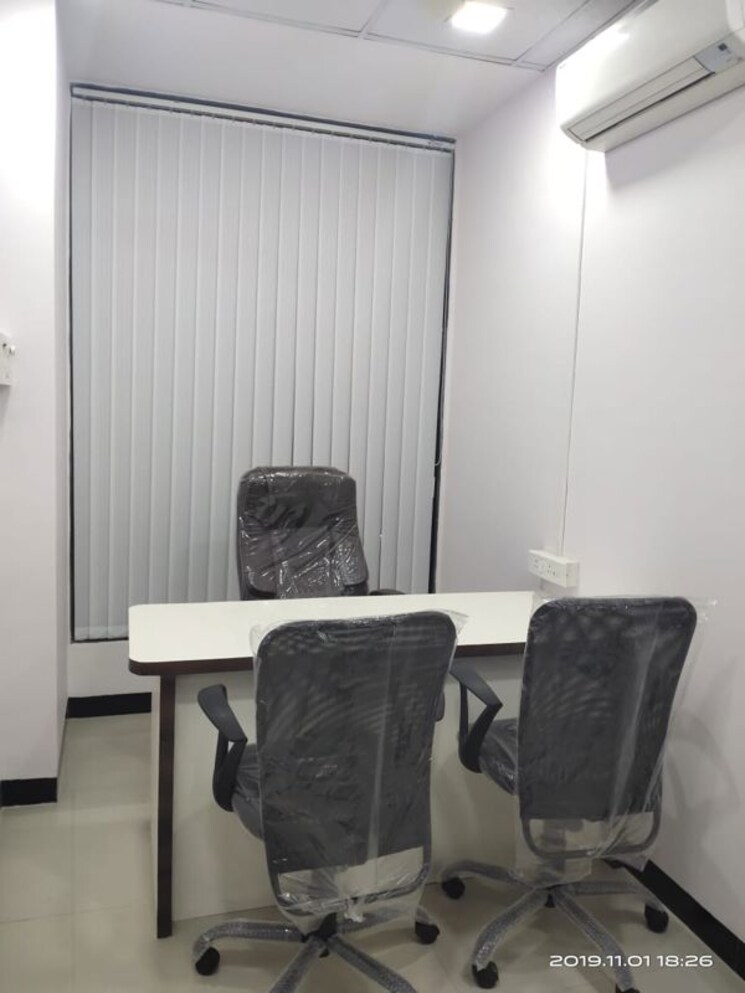 Team Area, real-tech-park Commercial Office Space 600 Sq.Ft. In Vashi Sector 30a Navi Mumbai 9840470
