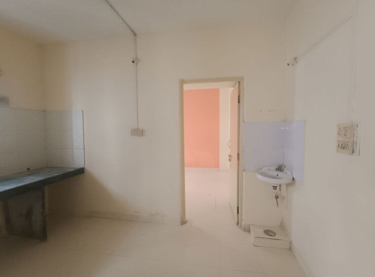 Room, sara-city-phase-d 1 Bedroom 613 Sq.Ft. Apartment In Chakan Pune 9840471