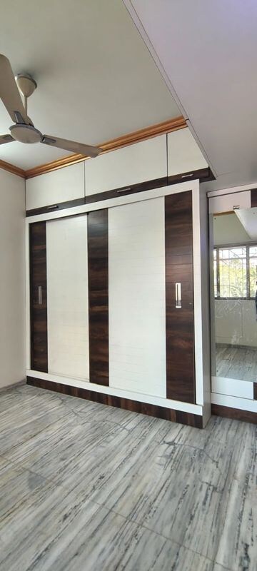 Room in 1 BHK Apartment at Silver Square CHS Ltd, Santacruz East – for Rent