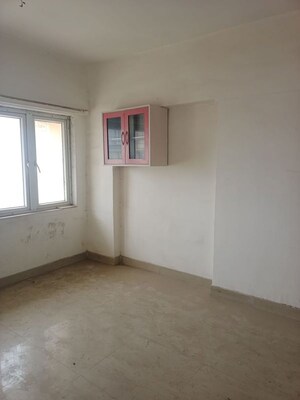 Room in 1 BHK Apartment at Royal Palms Ruby Isle Apartment, Goregaon East – for Rent