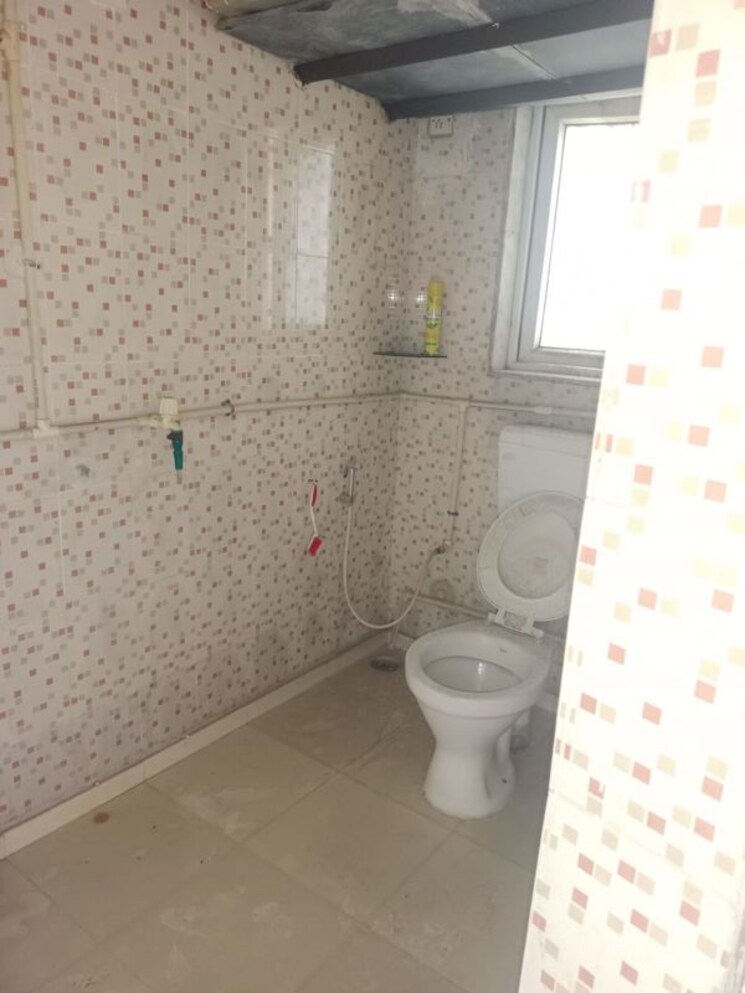 Bathroom, royal-palms-ruby-isle-apartment 1 Bedroom 532 Sq.Ft. Apartment In Goregaon East Mumbai 9840517