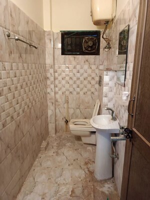 Bathroom in 3 BHK Apartment at Bankey Bihari Kunj, Shalimar Garden – for Rent