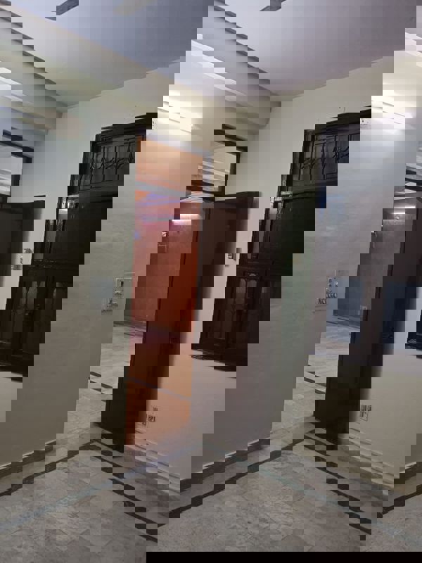 3 BHK Apartment For Rent in Bankey Bihari Kunj