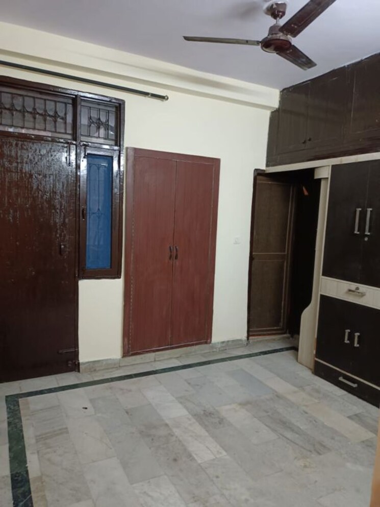 Room, bankey-bihari-kunj 3 Bedroom 1450 Sq.Ft. Apartment In Shalimar Garden Ghaziabad 9840521
