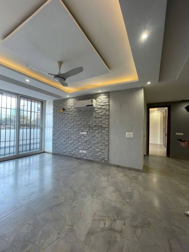 Room, palam vihar 1.5 Bedroom 985 Sq.Ft. Apartment In Palam Vihar Gurgaon 9840547