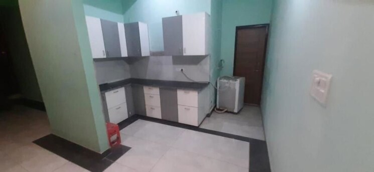 Kitchen, gomti nagar 3 Bedroom 650 Sq.Ft. Apartment In Gomti Nagar Lucknow 9840551