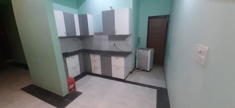 Kitchen, gomti nagar 3 Bedroom 650 Sq.Ft. Apartment In Gomti Nagar Lucknow 9840551