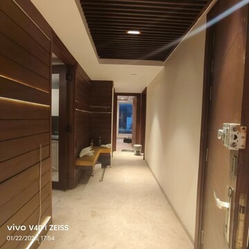 Building Lobby in 3 BHK Builder Floor at Ansal Sushant Apartments, Sushant Lok I – for Rent