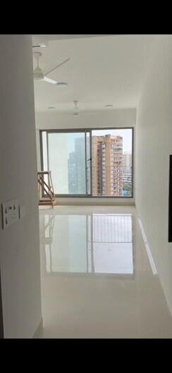 2 BHK Apartment For Rent in Sunteck City Avenue 4