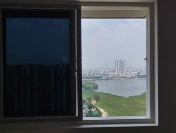 Room in 3 BHK Apartment at Aparna Sarovar Zicon, Nallagandla – for Sale