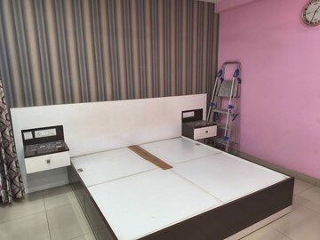 Master Bedroom in 3 BHK Apartment at Stellar Jeevan, Sector 1 Greater Noida – for Rent