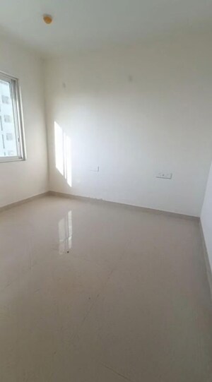 Room in 3 BHK Apartment at Aurobindo The Regent, Kondapur – for Sale