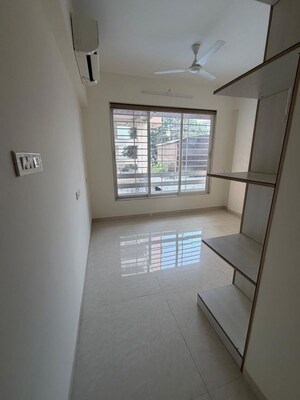 Room in 2.5 BHK Apartment at Meena Parvati Sadan, Chembur – for Rent
