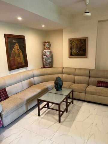 Living Room in 2 BHK Apartment at Harbour Heights, Colaba – for Rent