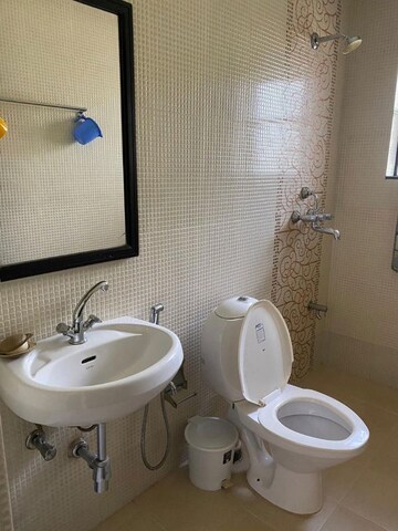 Bathroom in 2 BHK Apartment at Candolim – for Rent
